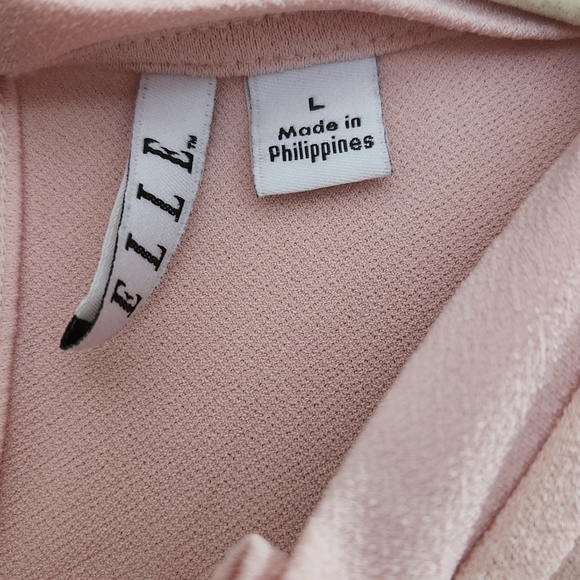 Top - Picture 2 of 3